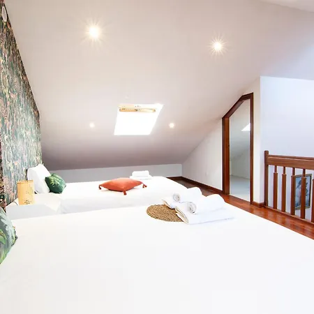 Casa Completa En Santiago, Hasta 9 Huespedes * Santiago de Compostela
